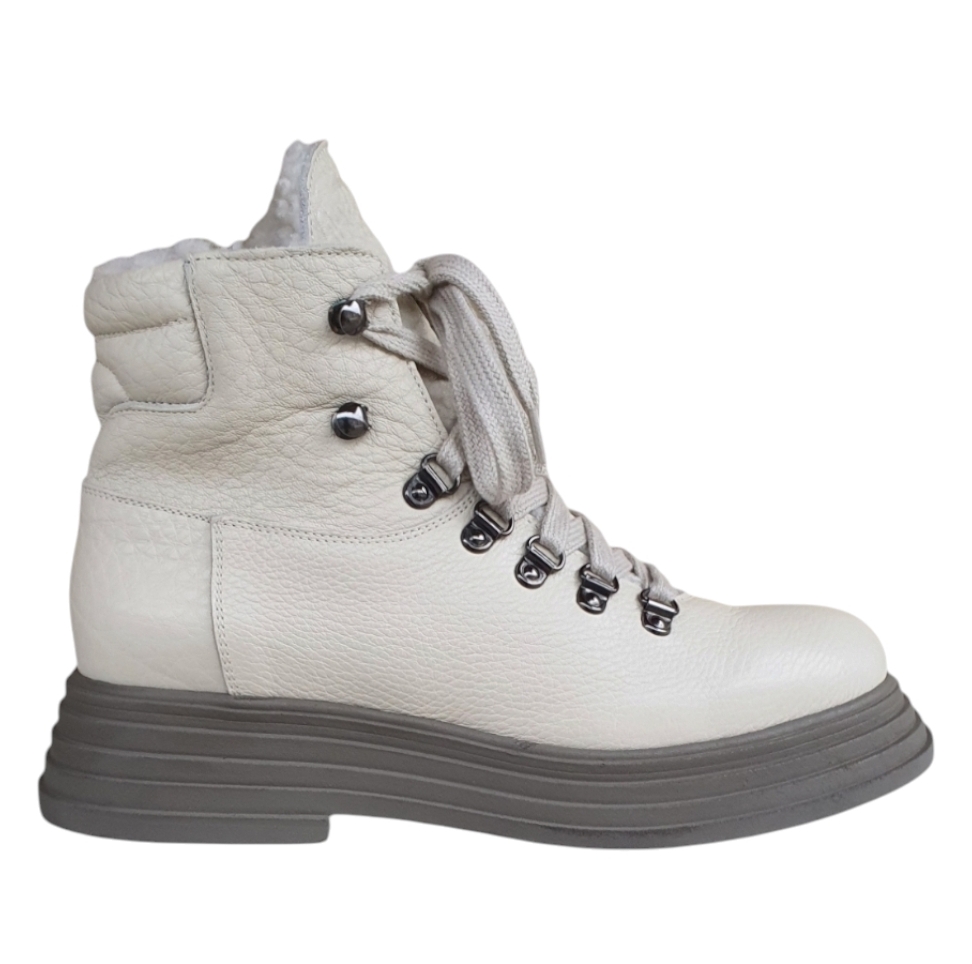 8141FM -1 Cervo avorio